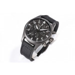 Pilot IW388108 41 “MERCEDES-AMG PETRONAS FORMULA ONE™ TEAM” Ceramic Case Black Dial TWF A69385