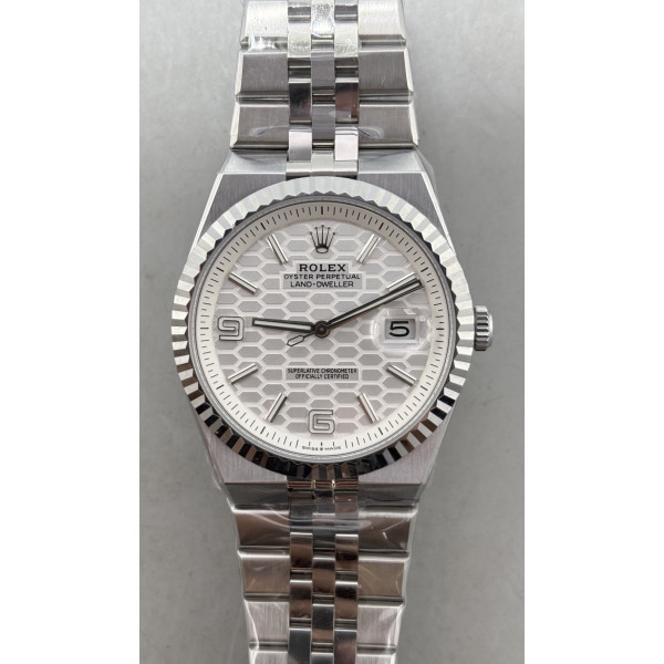 Land Dweller 127334 904L SS White Dial On SS Bracelet ESF A7135
